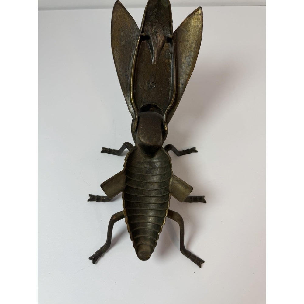 Brass Fly Ashtray Trinket Box Hinged Lid Bug Insect Vintage Metal Home Decor - Picture 6 of 9